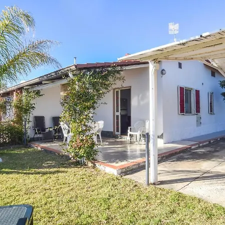 3 Bedroom Beautiful In Рикади