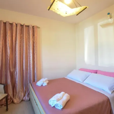 Beautiful In With House Sea View Holiday home